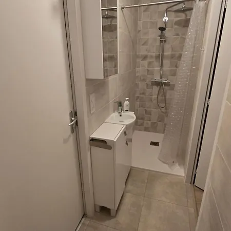 De Celine 民宿 Curzon