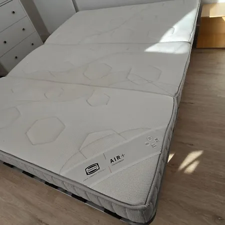 De Celine Проживание в семье