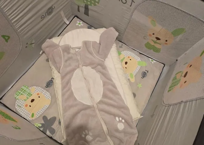 La De Celine * Curzon